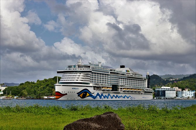 Airport Transfers - Hewanorra International Airport (UFV) One Way - Anse La Raye and Marigot Bay routes