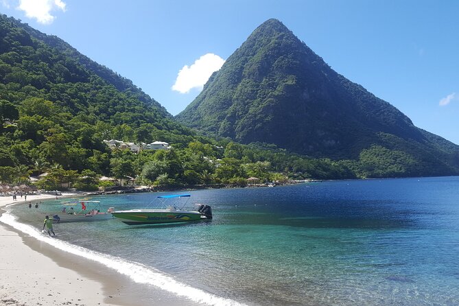 Discover Saint Lucia - The Pitons deserve more than a hurried photograph