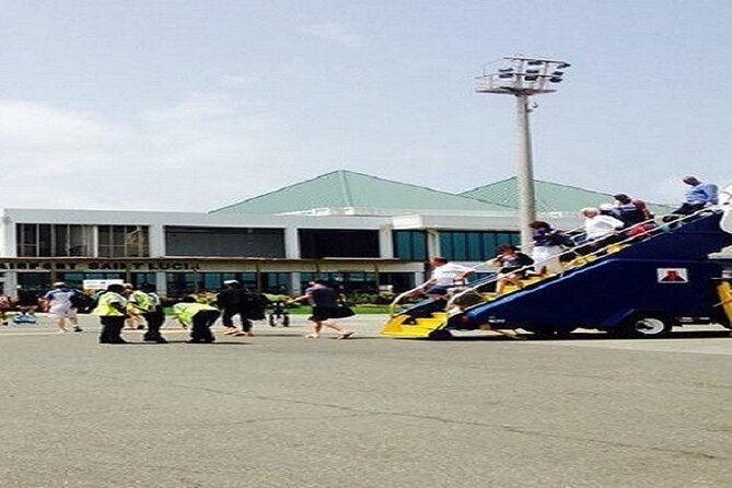 Fast Track On Arrival at St Lucia Airport & Round Trip Transfer - Luggage, customs, and the airport exit