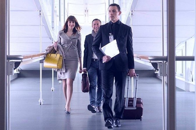 Fast Track Service (Expedited Arrival) with One Way Airport Transfer. - From baggage claim to your private driver