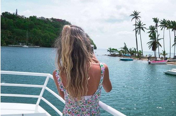 Ferry Transfer from Hewanorra Airport to Saint Lucia Resorts - Drinks, snacks, music, and island stories