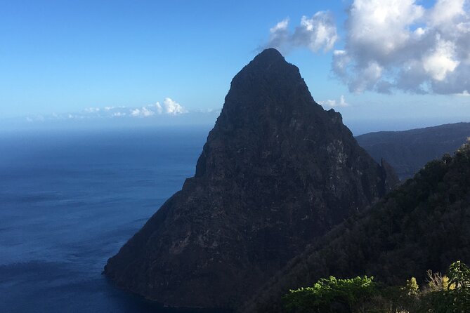 Gros Piton Hike - The upper route is closer to rock climbing