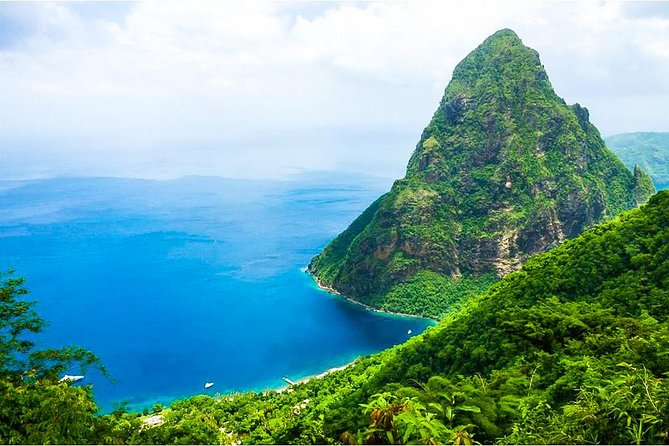 Gros Piton Hiking Adventure - The moderate trail around Gros Piton