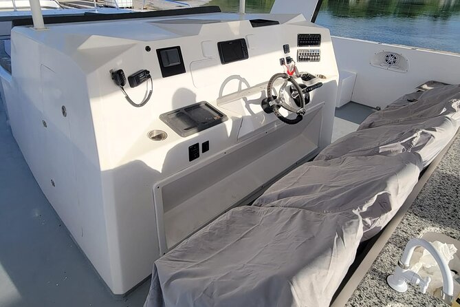 Half Day Private Power Cat Charter - Crew service and the feel onboard