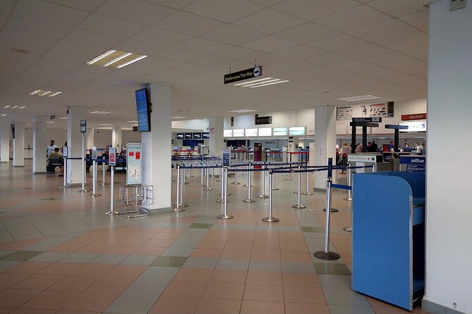 Hewanorra International Airport (UVF) Private St.Lucia Transfers. - Who will get the most from this service