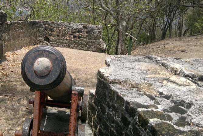 Hike the Fort Experience- Amazing Panoramic Views (Pigeon Island) - Why Fort Rodney makes this short hike worthwhile