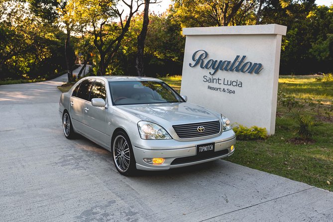 Private Airport Transfer - One Way (Hewanorra International Airport UVF) - A simple arrival at Hewanorra International Airport