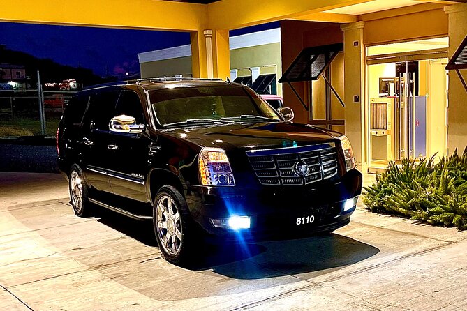 Private Luxury Round-Trip Transfer: Hewanorra International Airport - How much value do you get for $110.50 per person?