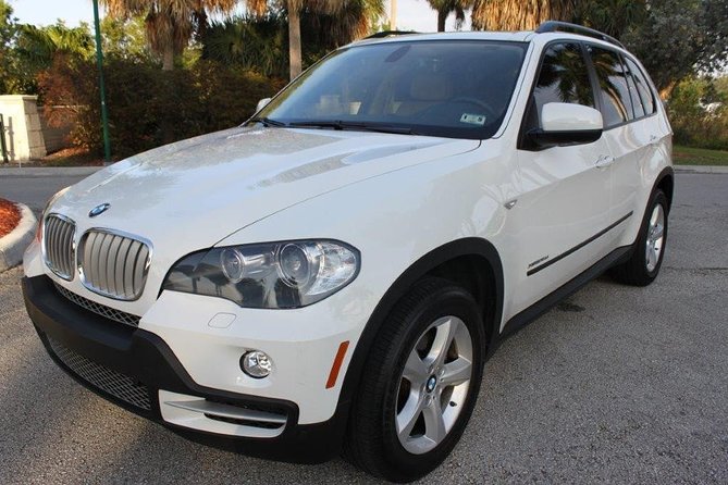 Private Round Trip Airport (UVF) Transfer: Luxury SUV - Local welcome from drivers such as Kevin and Keith