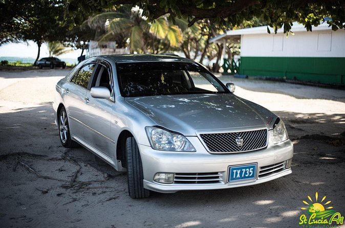 Return Transfer from Hotel to Hewanorra Airport (UVF) - One Way - Comfort, luggage, and the airport handoff