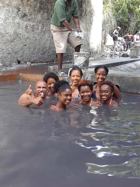 Saint Lucia: Soufriere Tour with Mud Bath and Waterfalls - Chocolate at Cacao Sent Lisi
