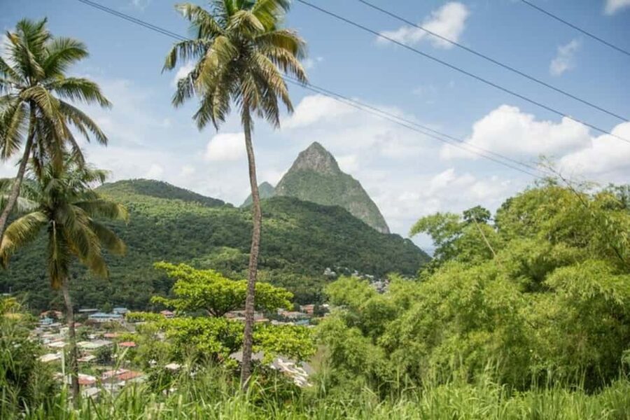 Saint Lucia: Soufriere Volcano Experience - The west coast road and the first Piton views