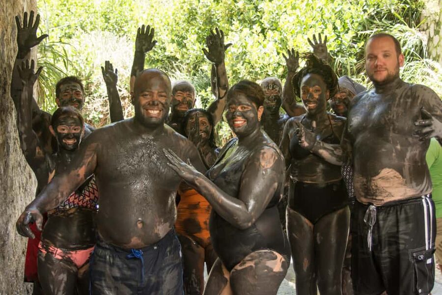 Saint Lucia: Soufriere Volcano Experience - A local buffet with Piton scenery