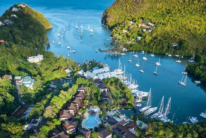 St Lucia Chocolate Making Marigot Bay & Souvenir Shopping - Horizon Cocktails viewpoint: 20 minutes for photographs and browsing