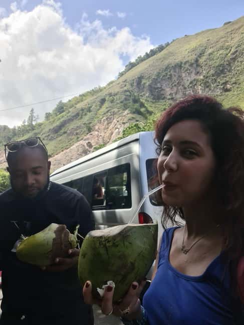St Lucia: Mud Baths, Waterfall & Tet Paul Trail Tour - The long road from Castries to Soufriere