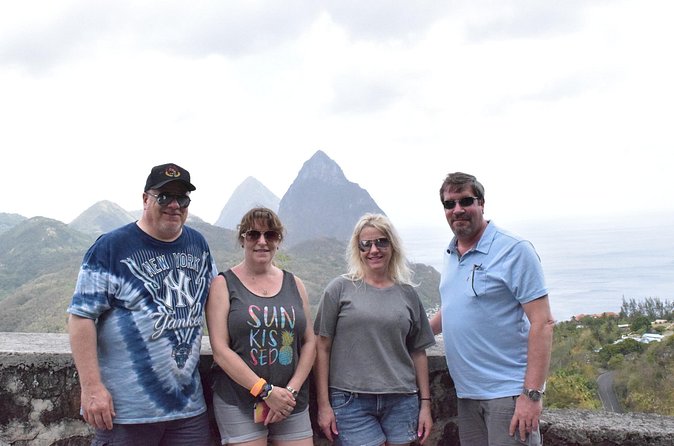 St. Lucia Private Airport & Hotel Transfers - Northern resorts require patience