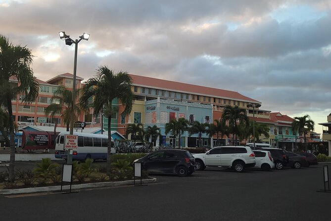 St. Lucia Private Airport Transfers - Hewanorra Airport, Northern Routes, and Scenic Stops