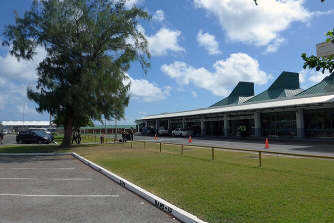 St. Lucia Private Airport Transfers from UVF (GROUPS of 4) - Why $120 can be good value