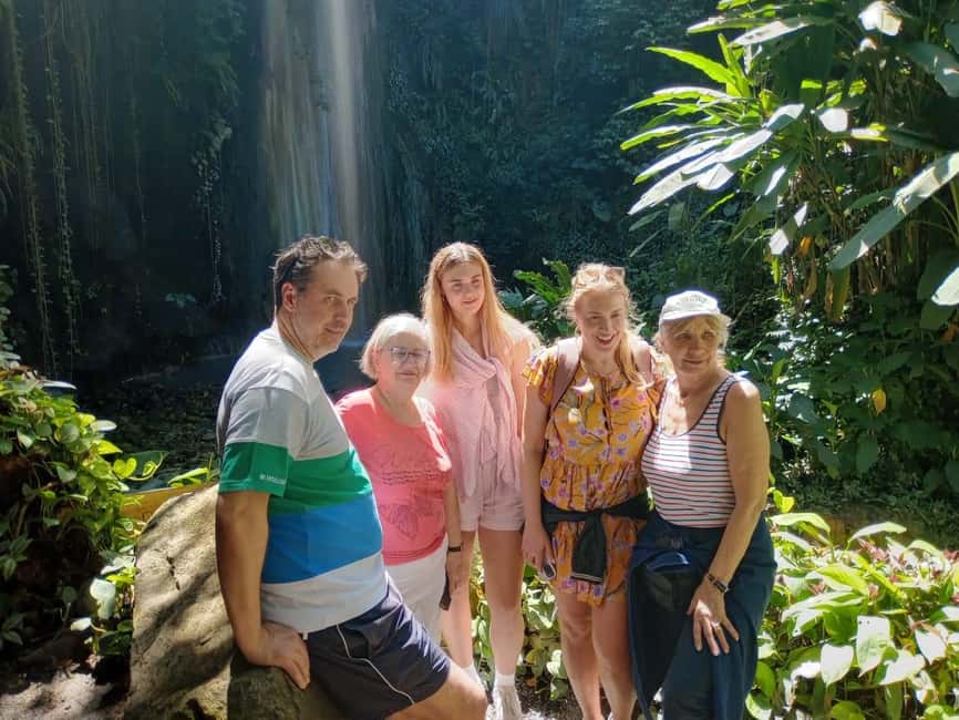 St. Lucia: Private Customizable Day Tour with Driver - Gardens, plantations, rum, and local food