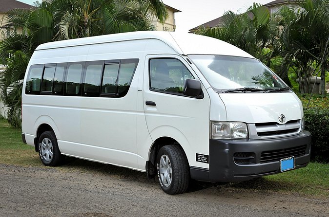 St Lucia Roundtrip Transfer: Hewanorra International Airport - Who should book this transfer?