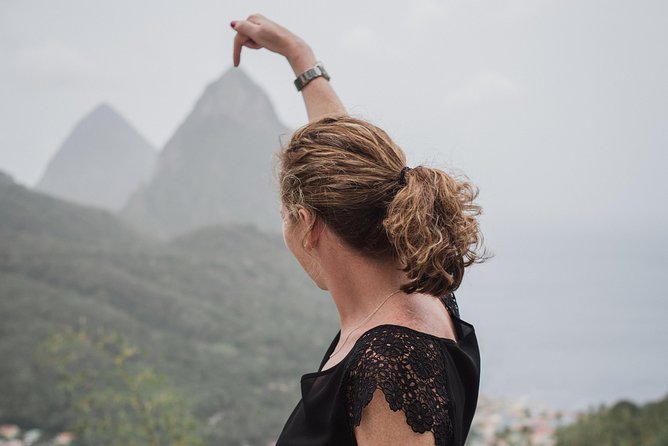 St. Lucia West Coast Airport Transfer - See The Pitons - Finding your driver at the airport